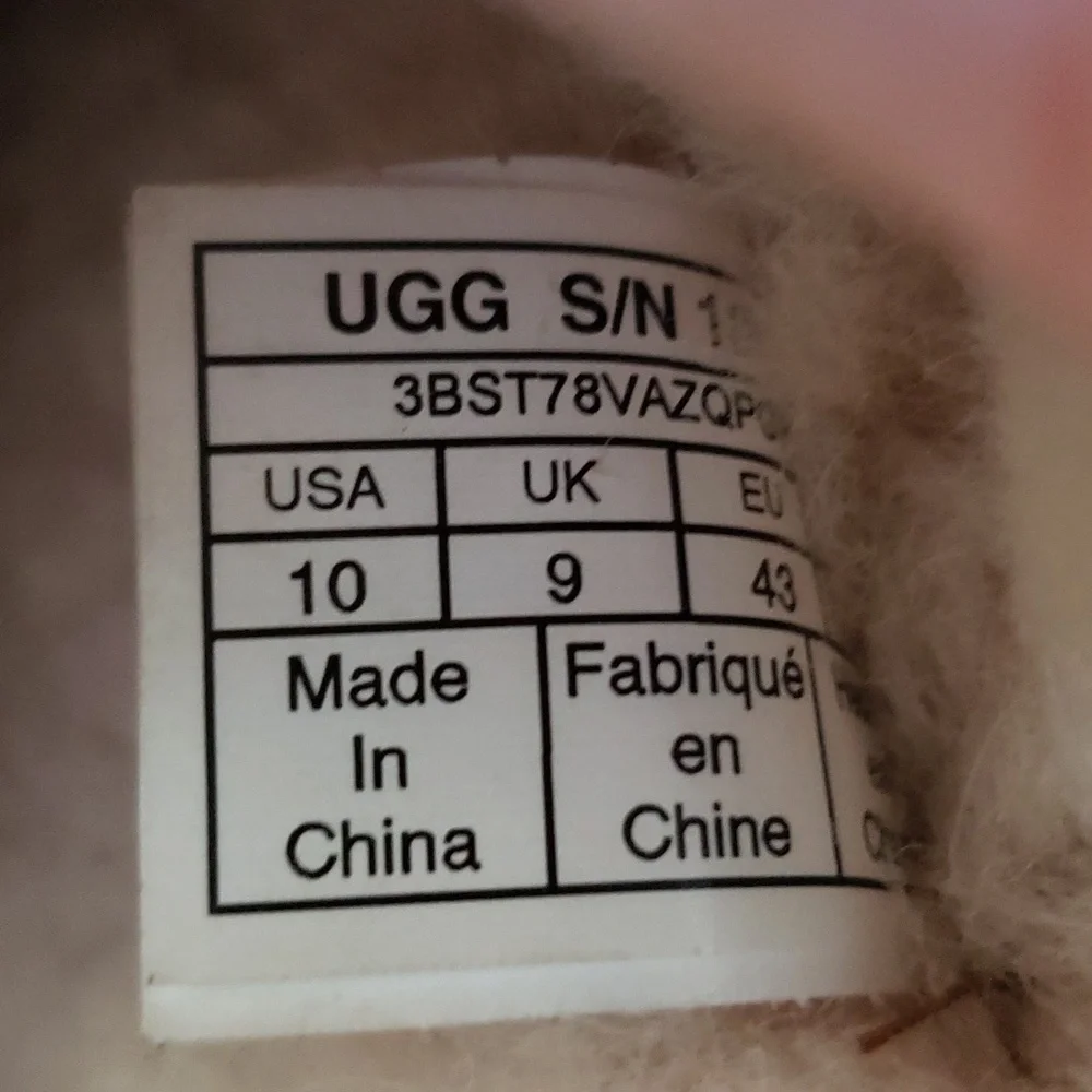 UGG Leisure Slip On Men's Suede Sheepskin Slipper Tan, Size 10